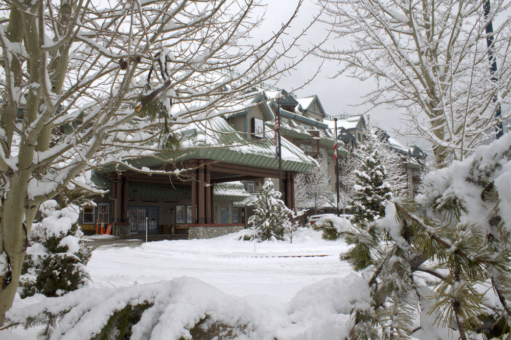 Image of Lake Tahoe Resort entrance during the winter with snow everywhere